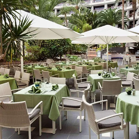 Seaside Sandy Отель 4*