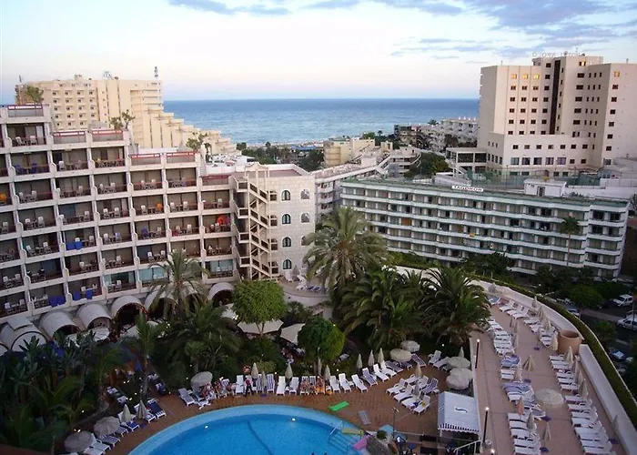Seaside Sandy Hotell 4*
